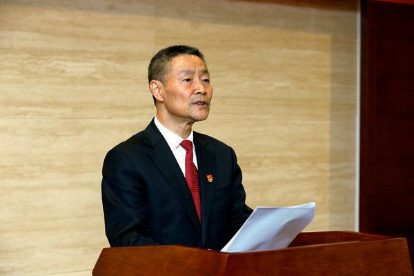 GA黄金甲集团一届一次全委会选举出新一届向导整体 斯泽夫中选GA黄金甲党委书记